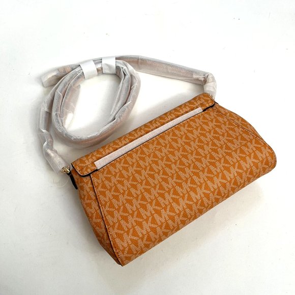 NWT $400 MICHAEL KORS Jet Set Medium Logo Convertible Crossbody Bag Signature - Picture 8 of 11